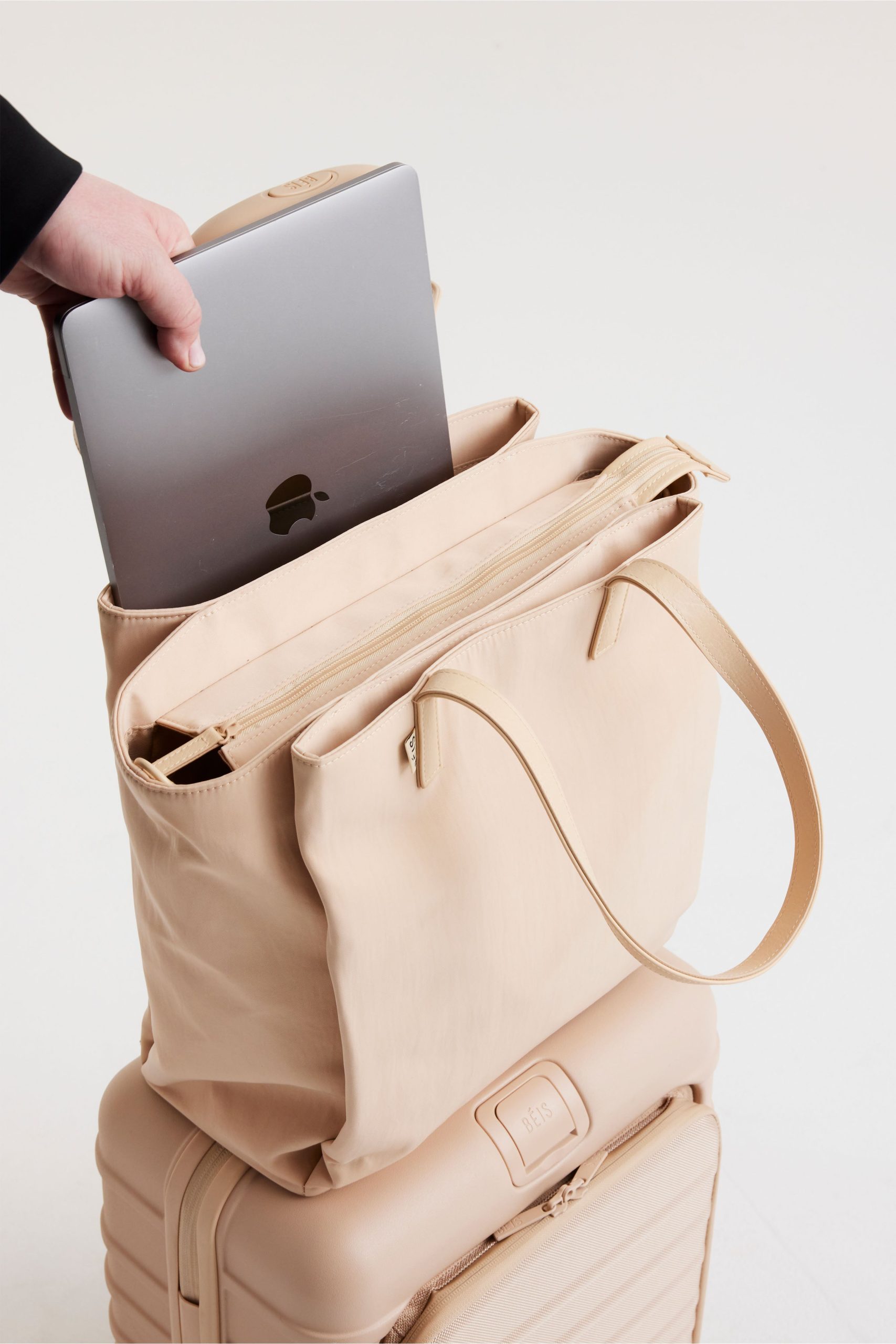 The Commuter Tote in Beige - Image 8